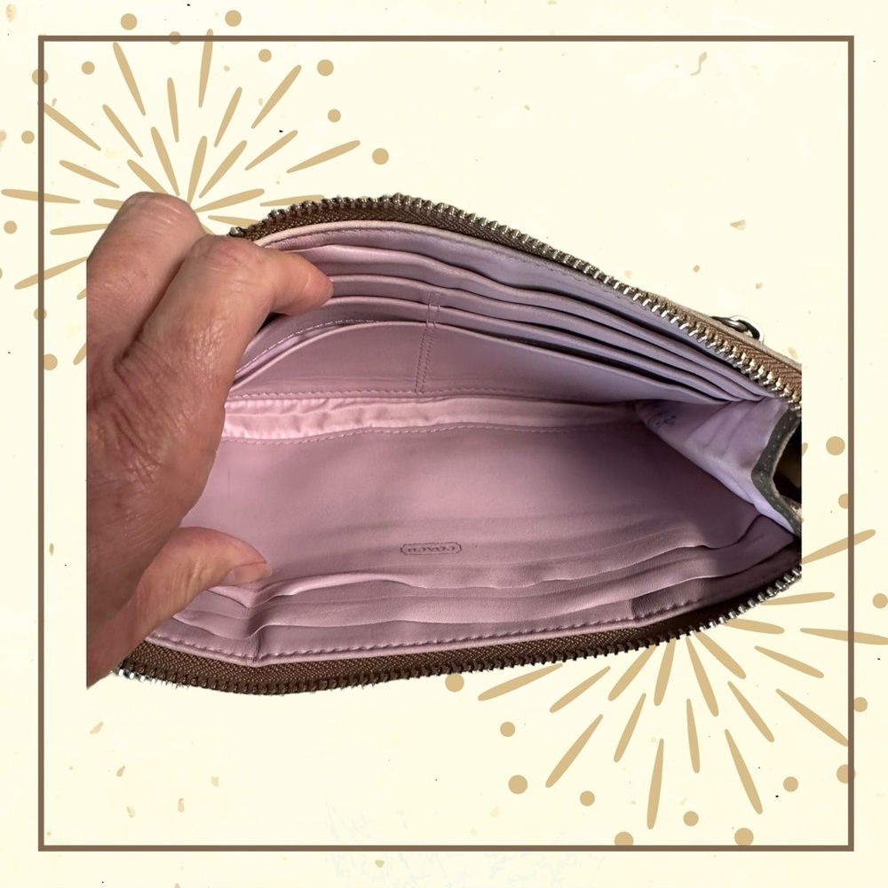 Coach wristlet - Picture 4 of 6